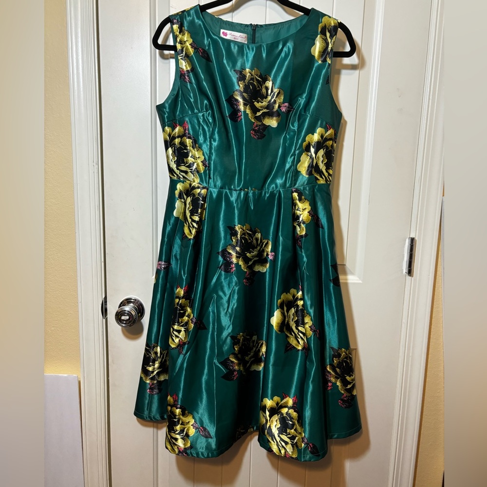 Buenos Ninos Women’s Tropical Sleeveless Dress Size Large Green Gold D4